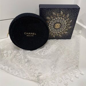 Navy Blue  Chanel Beaute Round Tweed 2025 Sparkling  Beauty Bag New in Box